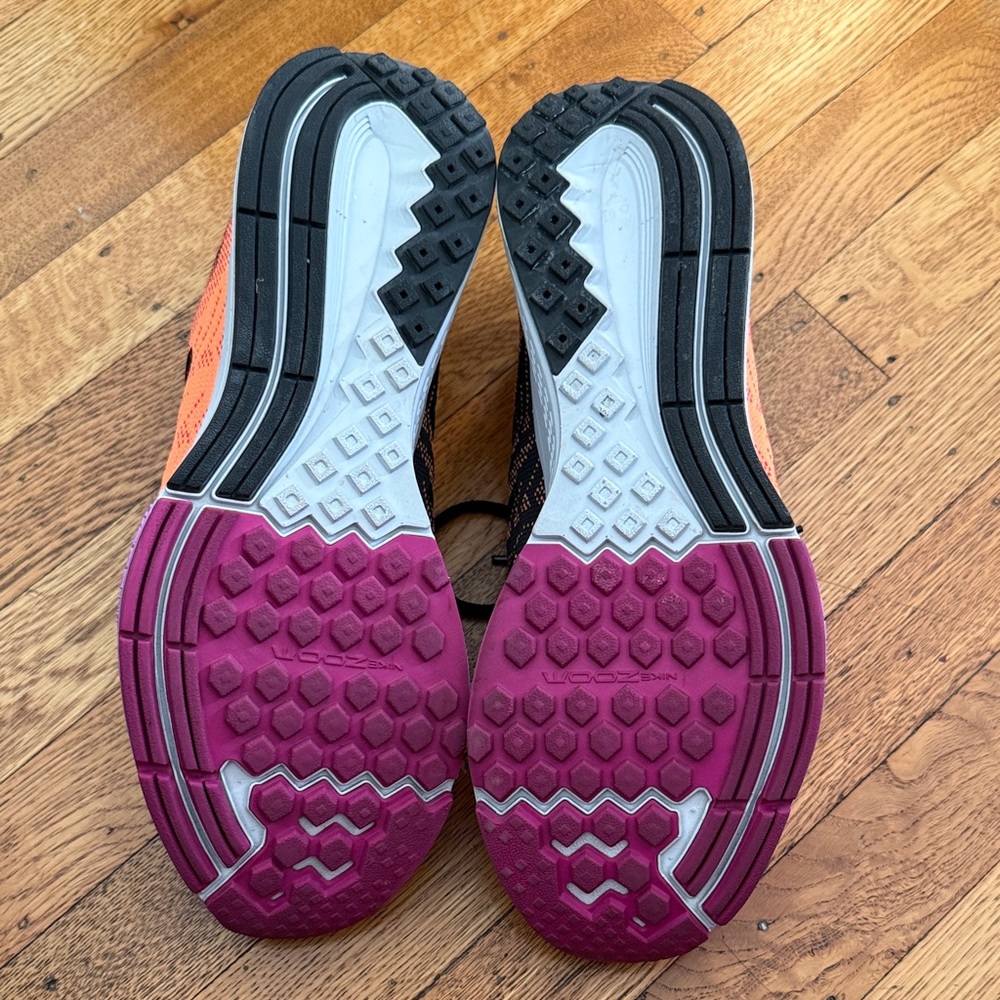 Nike Women's Black and Orange Zoom Elite 8 Shoes - Picture 2 of 2